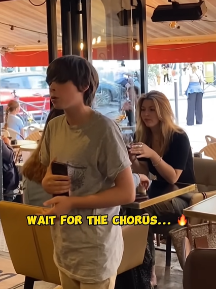 You Won’t Believe What Happened When This Kid Opened His Mouth – His Voice Shocked Everyone and Left the Crowd Speechless 🤯🔥