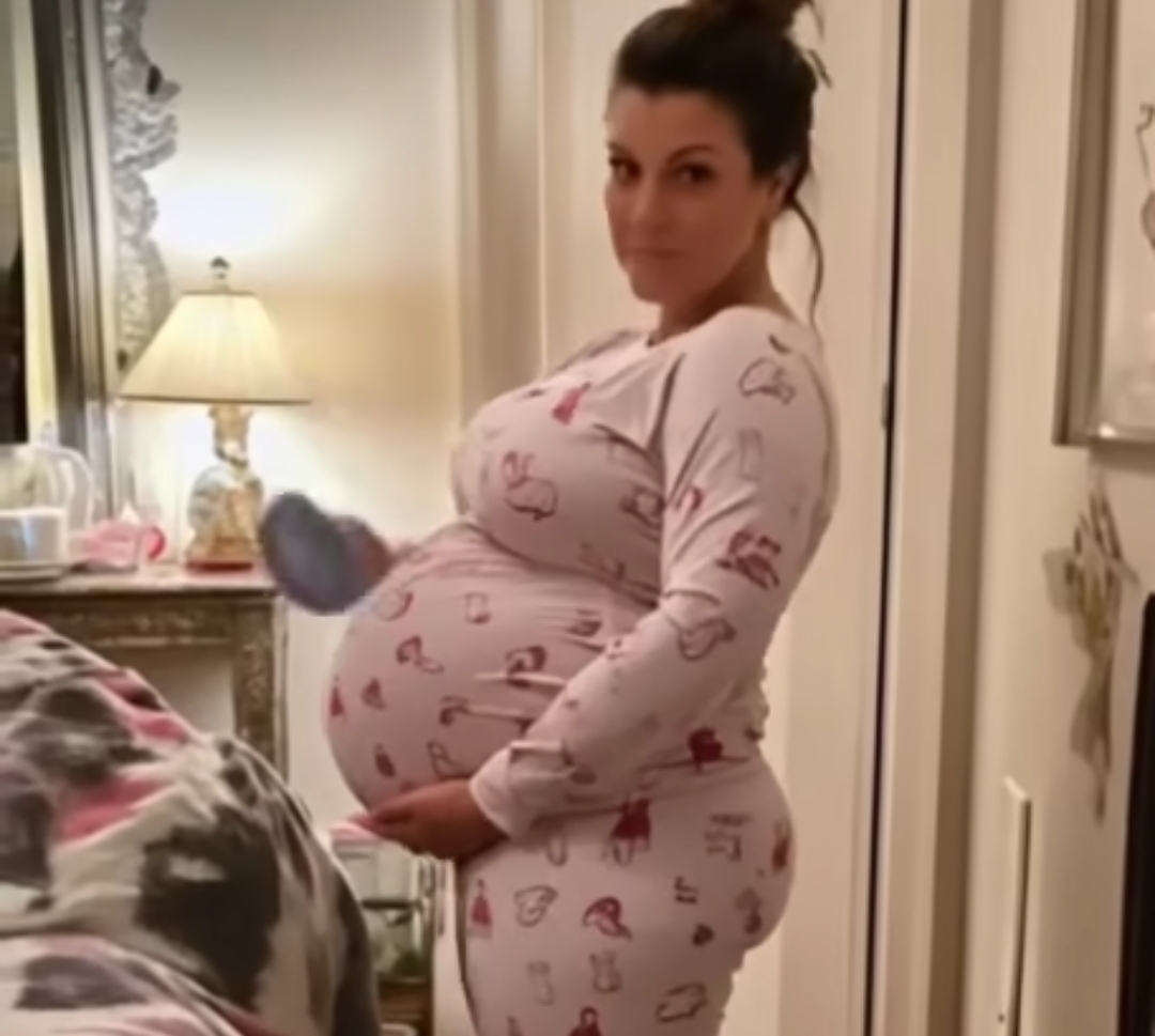 My husband left me for his boss while I was pregnant — then she shocked me by offering me a house.