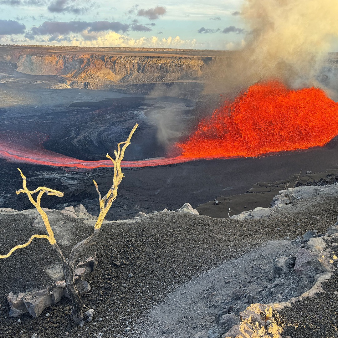 Kilauea Volcano’s 31st Eruption Since December Sends Lava Fountains Soaring in Hawaii