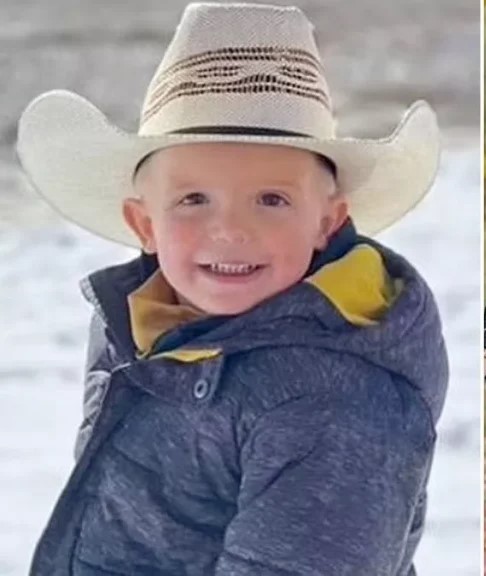 The superstar’s 3-year-old son dies