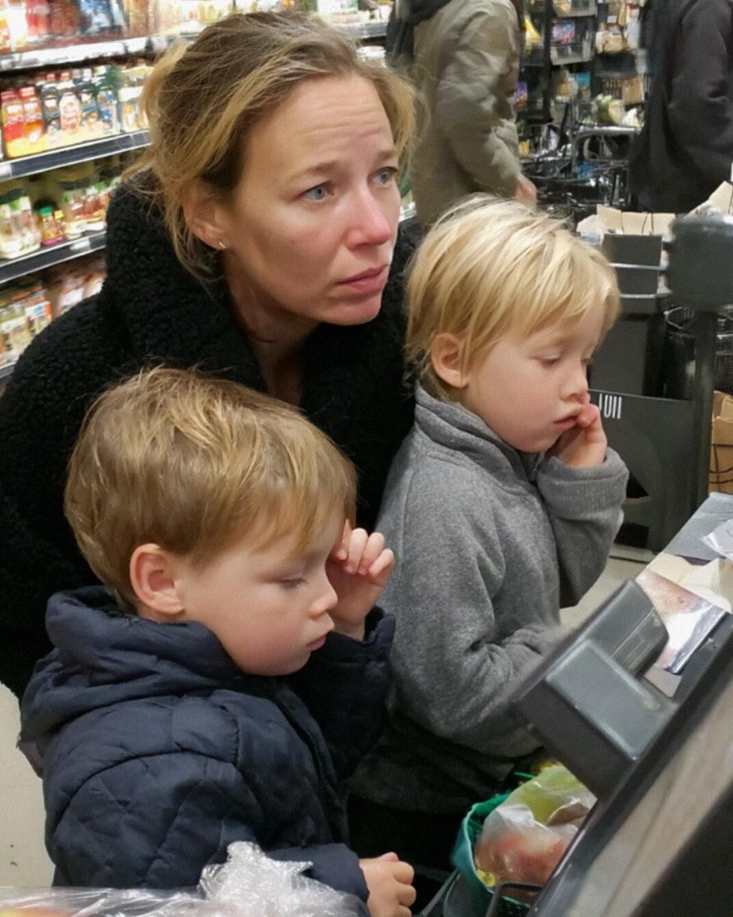 I Bought a Bag of Apples for a Mother with Two Little Kids at the Checkout, Three Days Later, a Police Officer Came Looking for Me at Work!