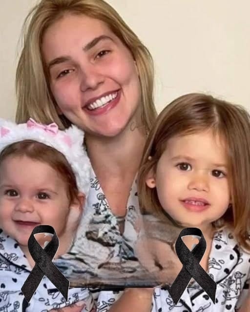 Young woman puts both daughters inside the fir…