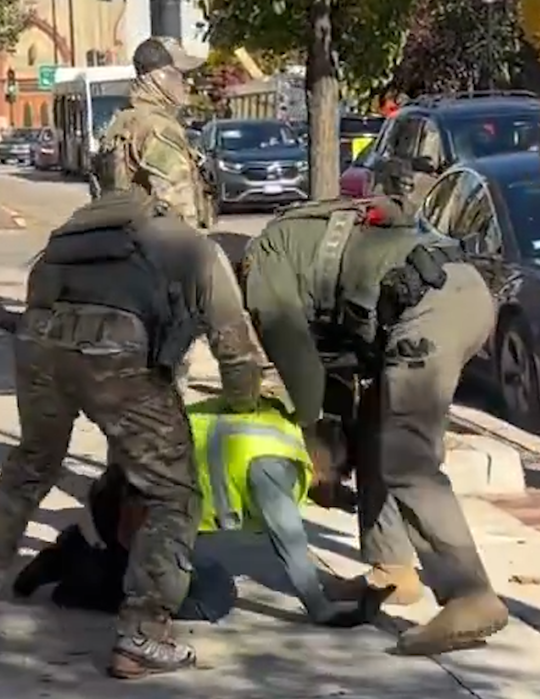 CBP Agents Arrest Man in Skokie Operation — Caught on Camera