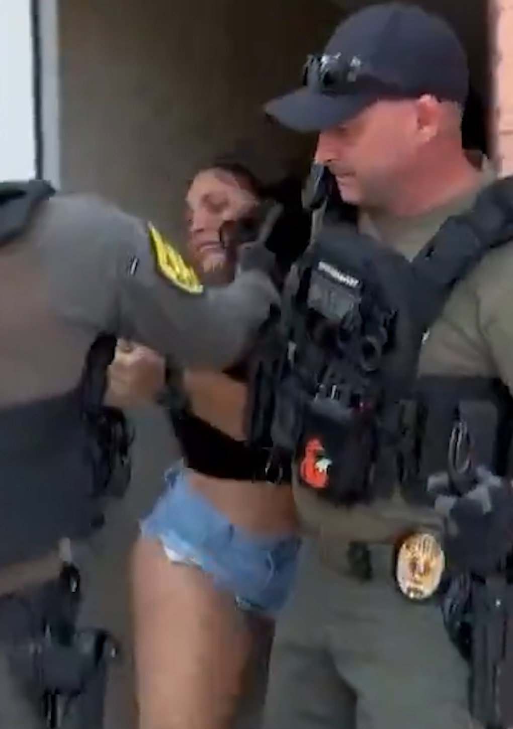 Bodycam Footage Shows Sheriff’s Deputies Arresting Woman During Warrant Execution