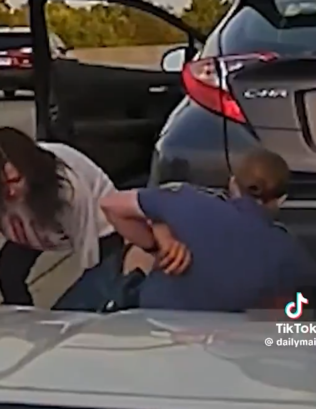 Viral Video Sparks Debate About Female Police Officers in Action